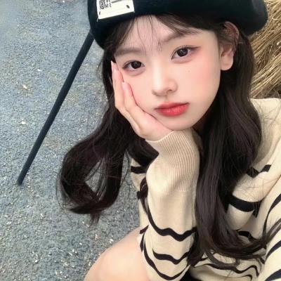 等爱的女神